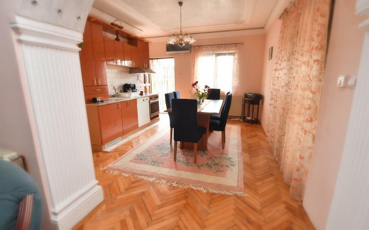 Villa Nena Кладово Екстериор снимка