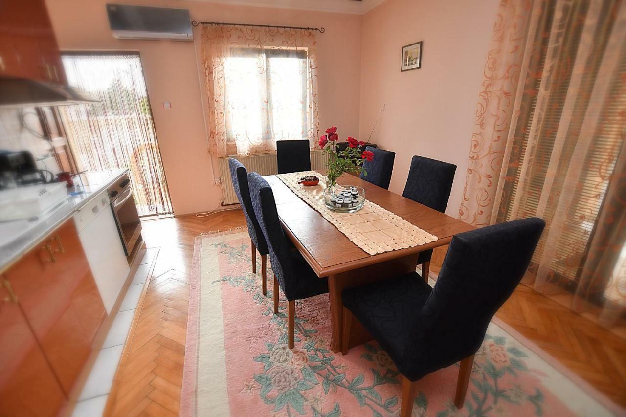 Villa Nena Кладово Екстериор снимка